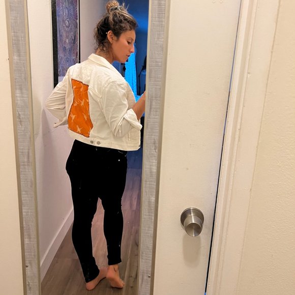 Banana Republic Customized Embroidered White Jacket Small - Picture 4 of 9